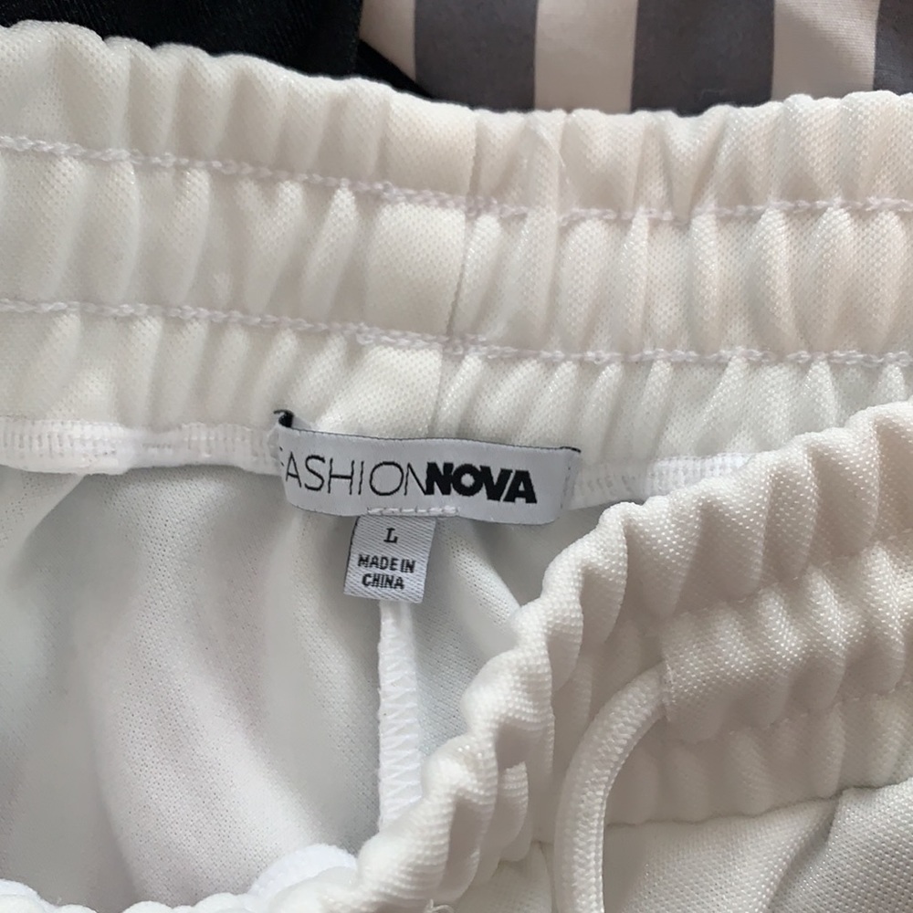 Pants - Picture 3 of 4